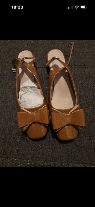 Nowe buty  na obcasie 4 cm