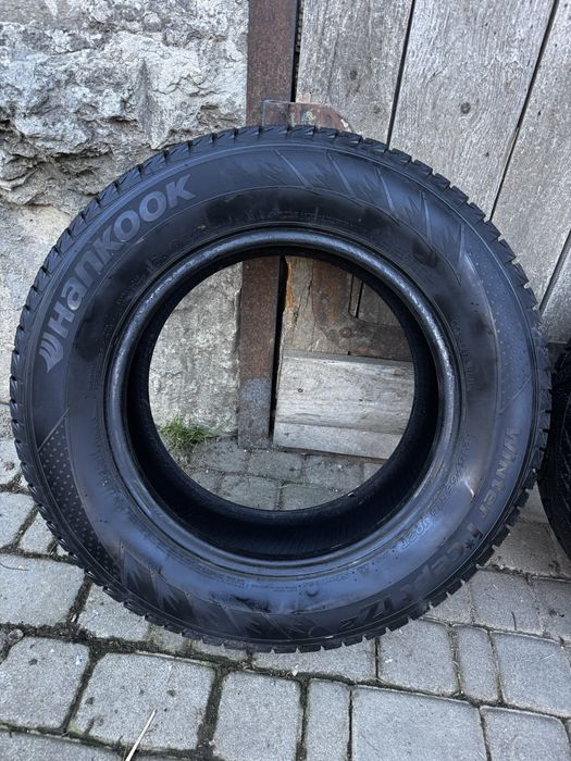 Зимові шини Hankook Winter i*cept iz 2 XL 215/65/r16 102T