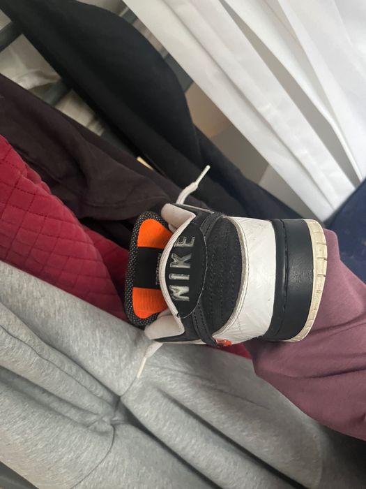 Dunk sb tightbooth