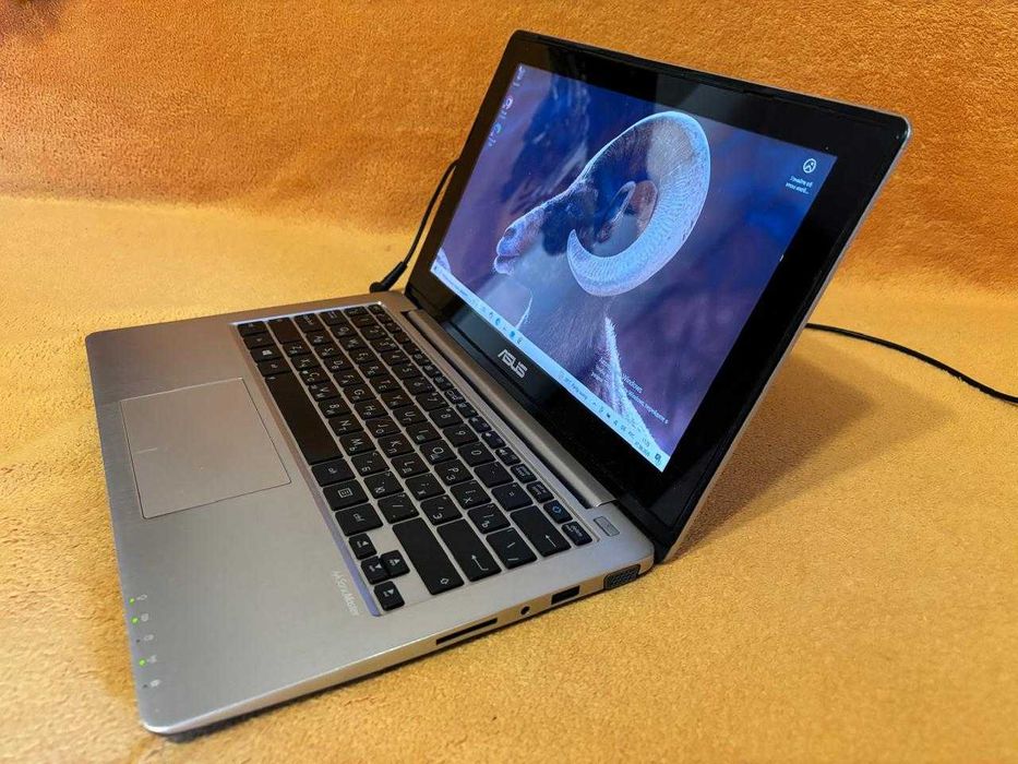 Ноутбук ASUS S200E-CT162H