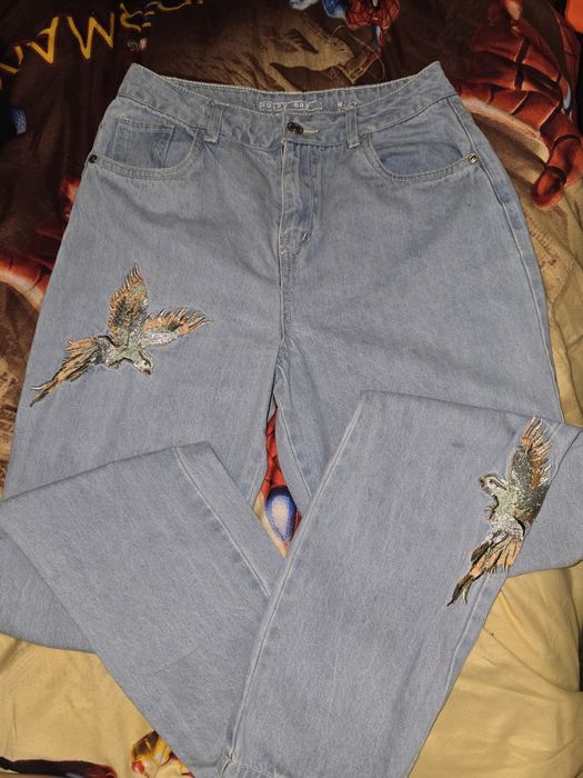 Женские джинсы...