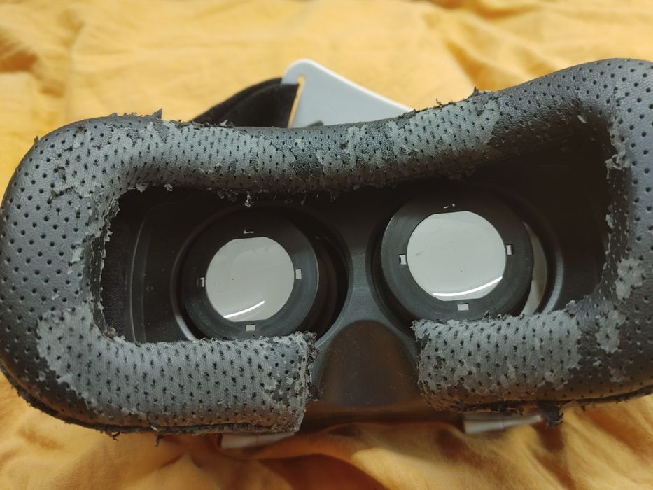 vr case. Вр шлем для телефона.