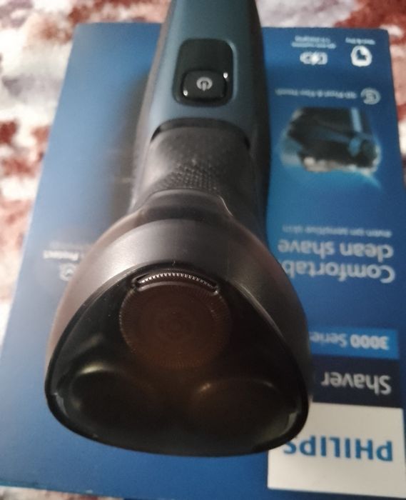 Продається електробритва FHILIPS