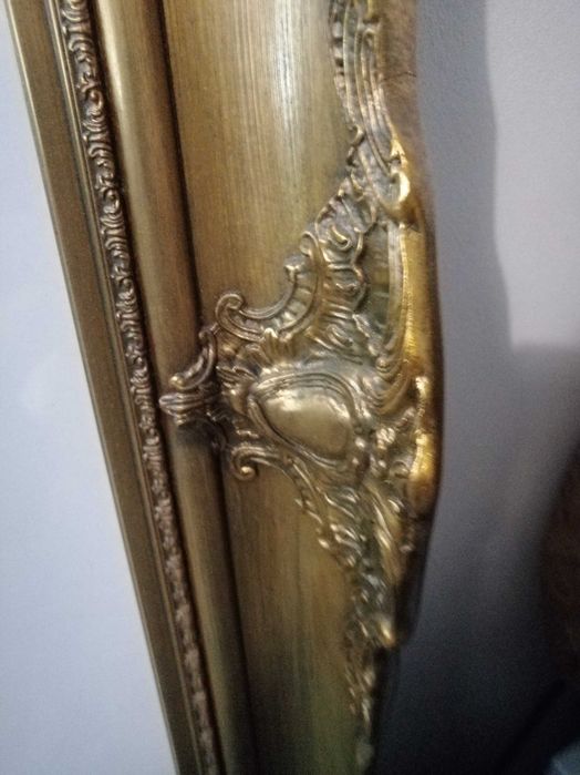 Large Golden Frame424073694723461121