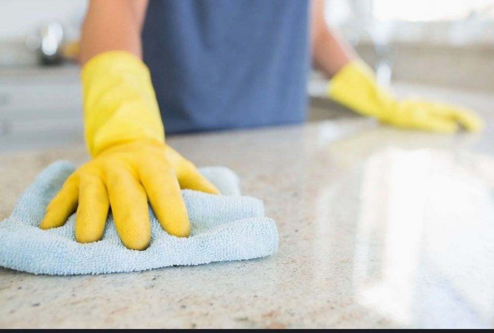 Клінінг,  миття вікон, прибирання