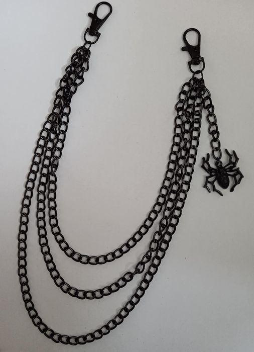 Czarny metalowy łańcuch do spodni z pająkiem