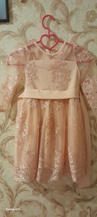 Продам дитяче плаття.