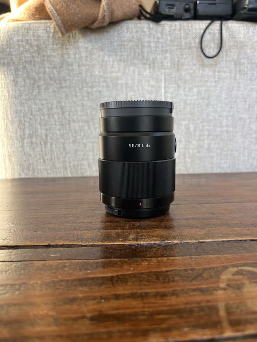 Sony FE 35mm f/1.8