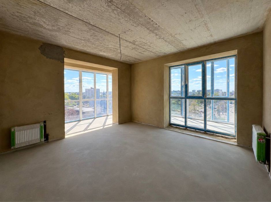 Продам 2-кім статусну квартиру р-н 12-школа в ЖК "GREAT HOUSE" з гарним панорамним виглядом.