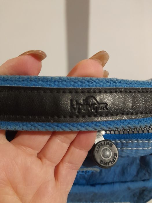 Kipling жіноча сумка через плече крос-боді з брелоком