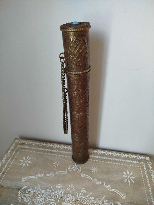 Antigo Tubo Porta Documentos, latão trabalhado