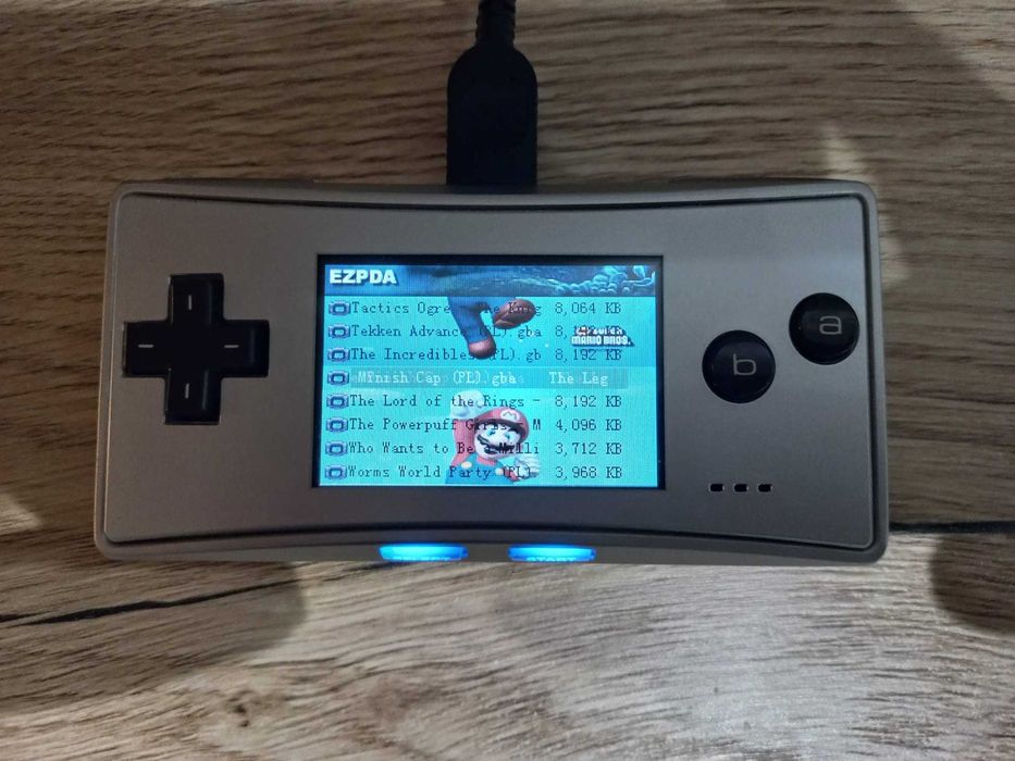 Nintendo Game Boy Micro + EZ Flash IV