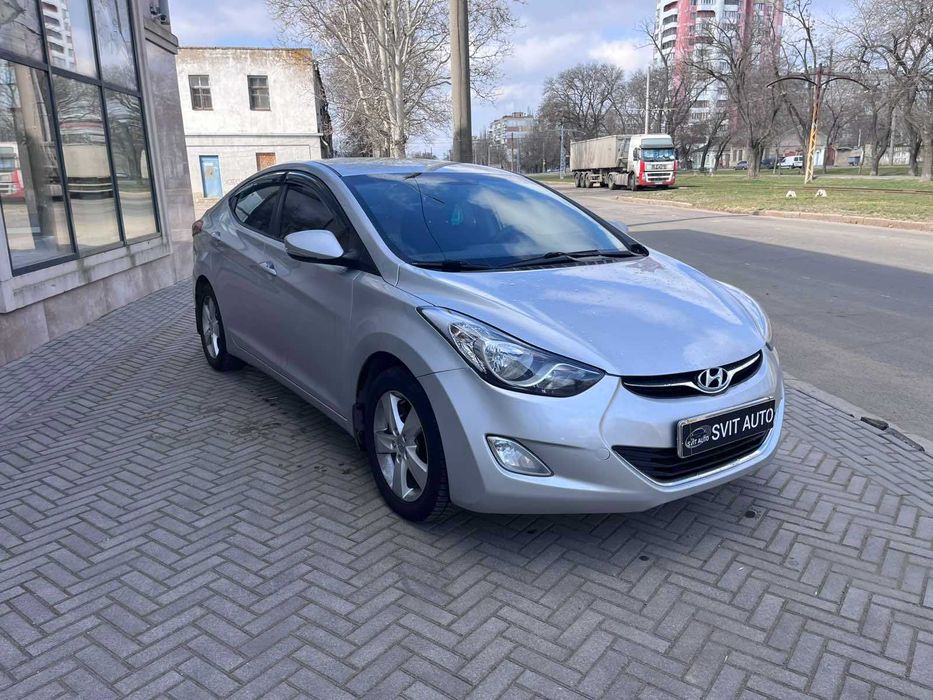 Продам Hyundai Elantra 2012р. 1.8газ/бензин