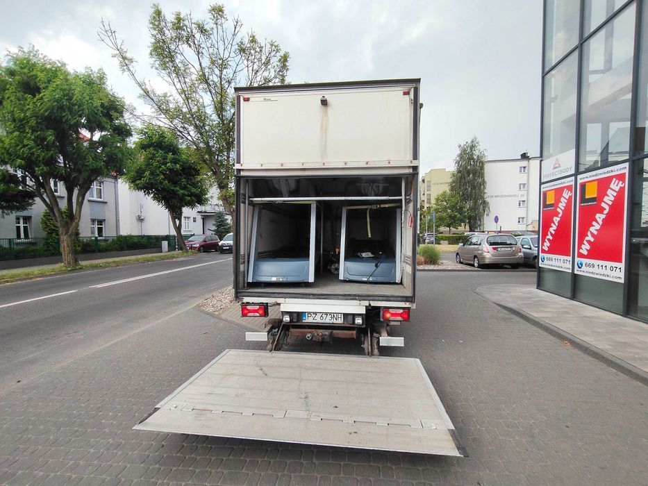 Auto z windą Poznań Usługi transportowe Przewóz palet maszyn rzeczy