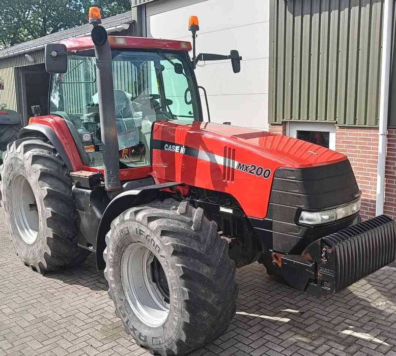 Ciągnik Case Magnum MX200