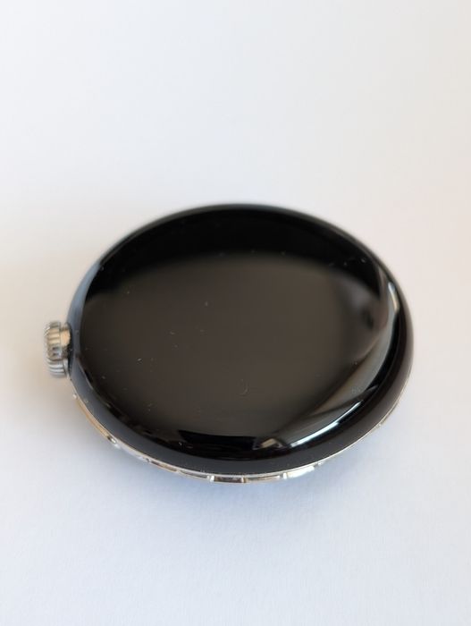 Pixel Watch LTE w stanie idealnym