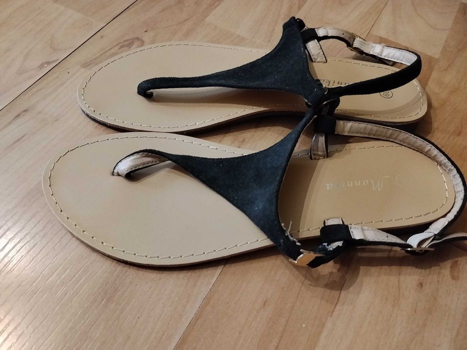 Sprzedam buty damskie sandalki