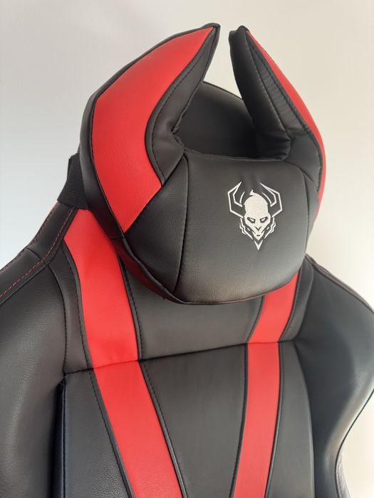 Fotel gamingowy Diablo X-Horn 2.0 Normal Size, czarno-czerwony