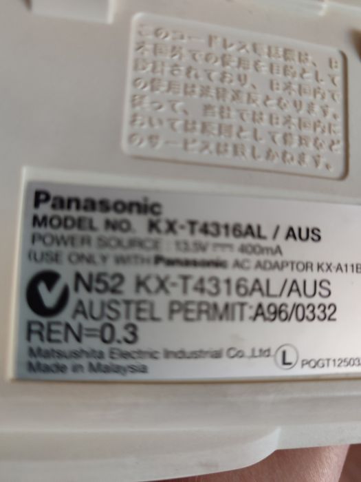 Telefon  Panasonik z słuchawka zdalna i sekretarką