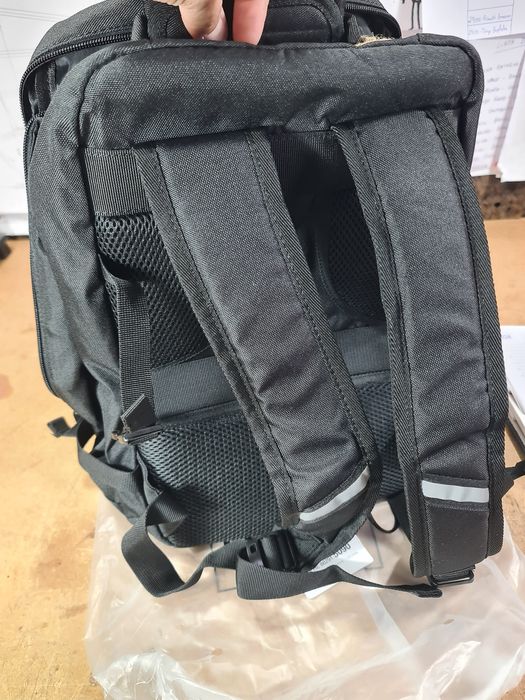 Mochila para pc/tablet compatível com todas as companhias aéreas