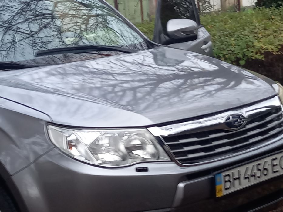 Автомобиль легковой.