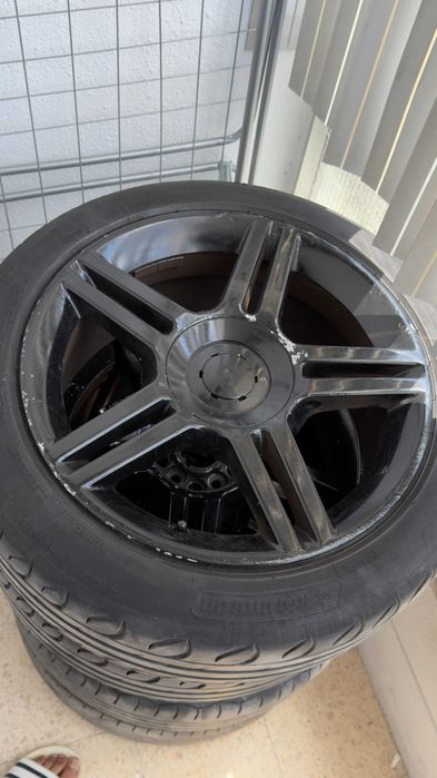 Jantes 17 com pneus 205/50 Audi Wolkswagen Skoda... 5 furos +