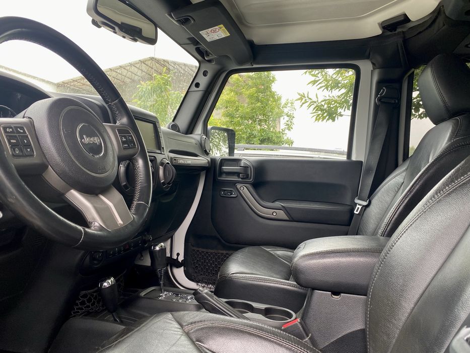 Jeep Wrangler Unlimited MOAB Edition 2.8 Crd 200cv - 2013