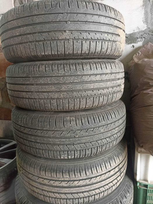 Sprzedam opony zeetex