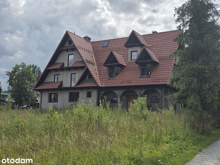 Dom z dużą działką