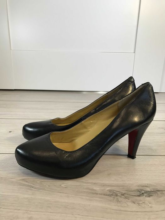 Skórzane szpilki Christian Louboutain Simple Pump rozm. 41