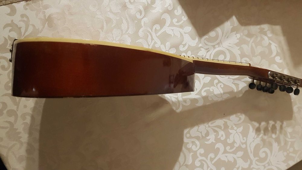 Stara mandolina lata 50.