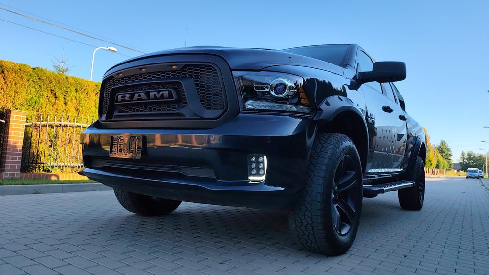 Dodge RAM Dodge Ram 1500 5.7   Stan Bdb