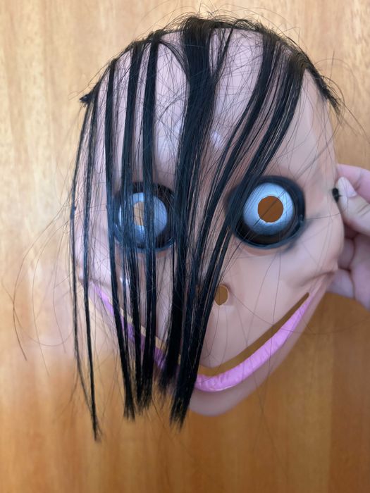 Máscara Halloween nova