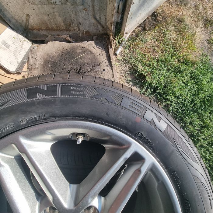 Шини 205/60R16 92H Nexen NFera Su1, літо