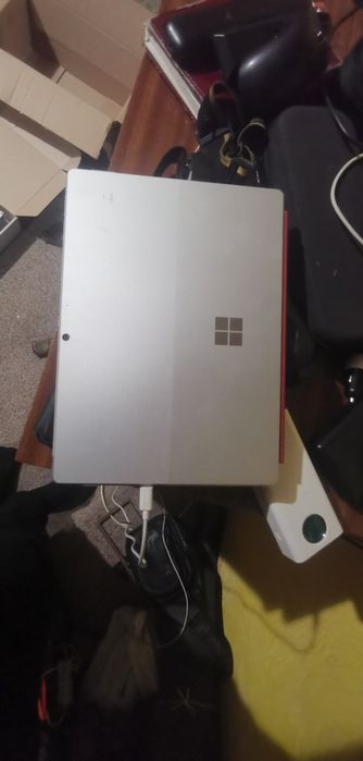 Microsoft surface pro 8