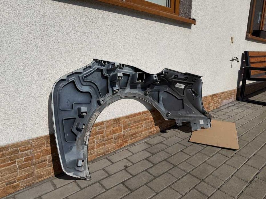 BMW i8 Ćwiartka tylna błotnik tył prawy