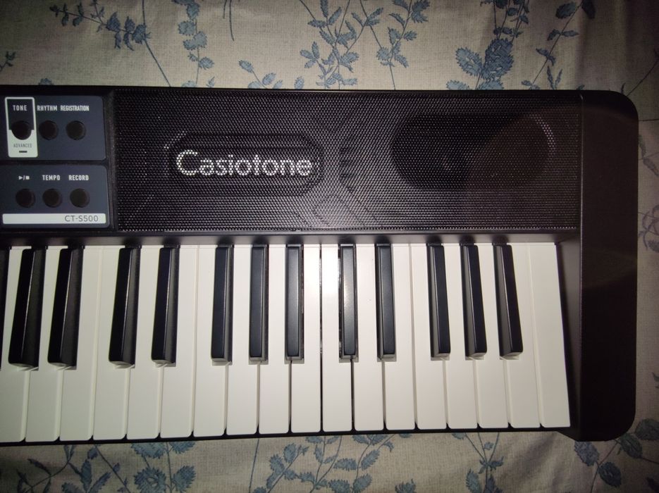 Casiotone CT-S500, идеальный, полный комплект + Bluetooth