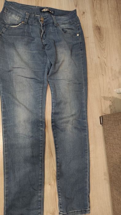 Spodnie jeansy 95% bawełna