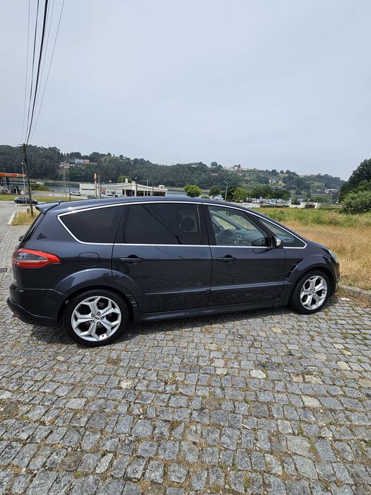 Carrinha Ford SMax