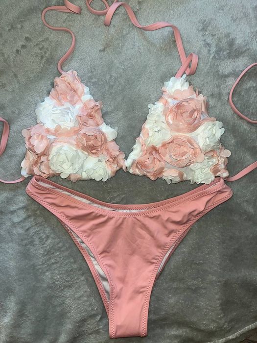 Damskiej strój kąpielowy