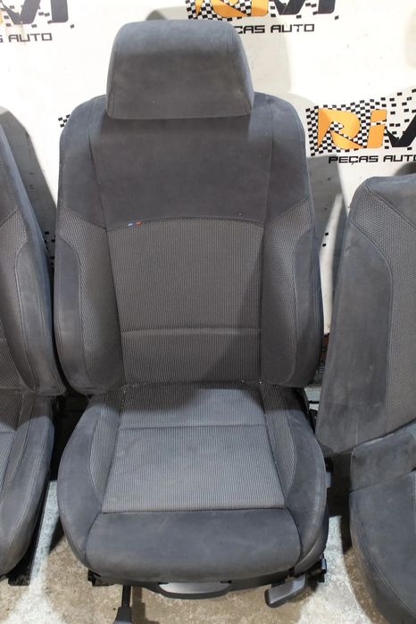 Conjunto de bancos BMW X1 (E84)