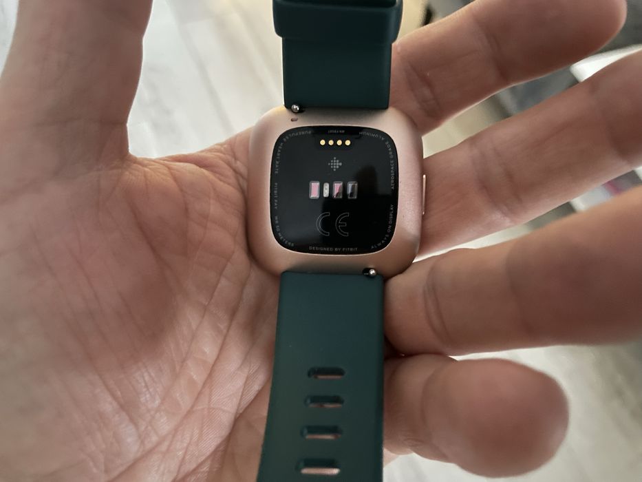 Fitbit Verso 3 smartwatch. Stan Bardzo Dobry.
