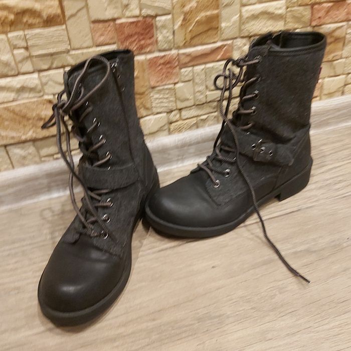 Женские ботинки Levis