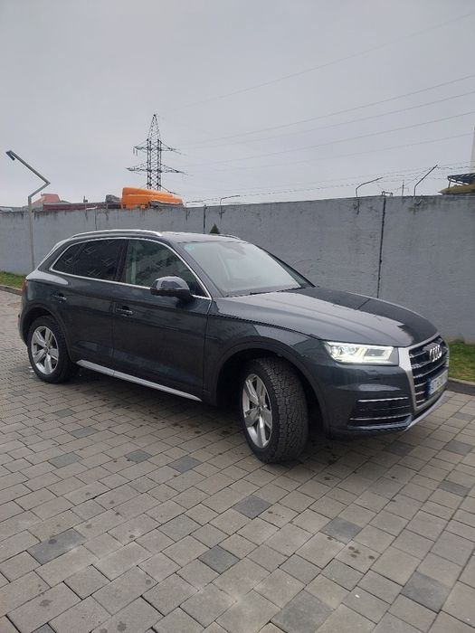 AUDI Q5  Premium  plus  2.0  2018