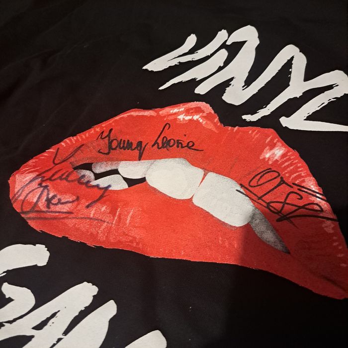 Oryginalna bluza Maybelline vinyl Gang z autografami Young leosia otso