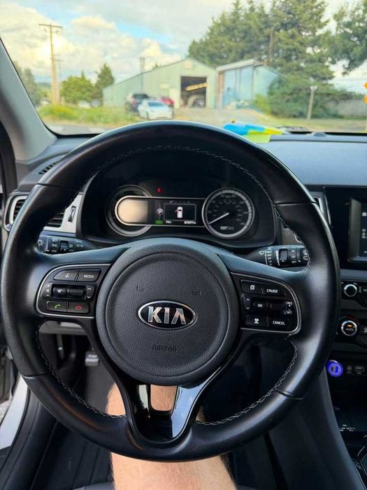 Kia Niro LX Hybrid 2019