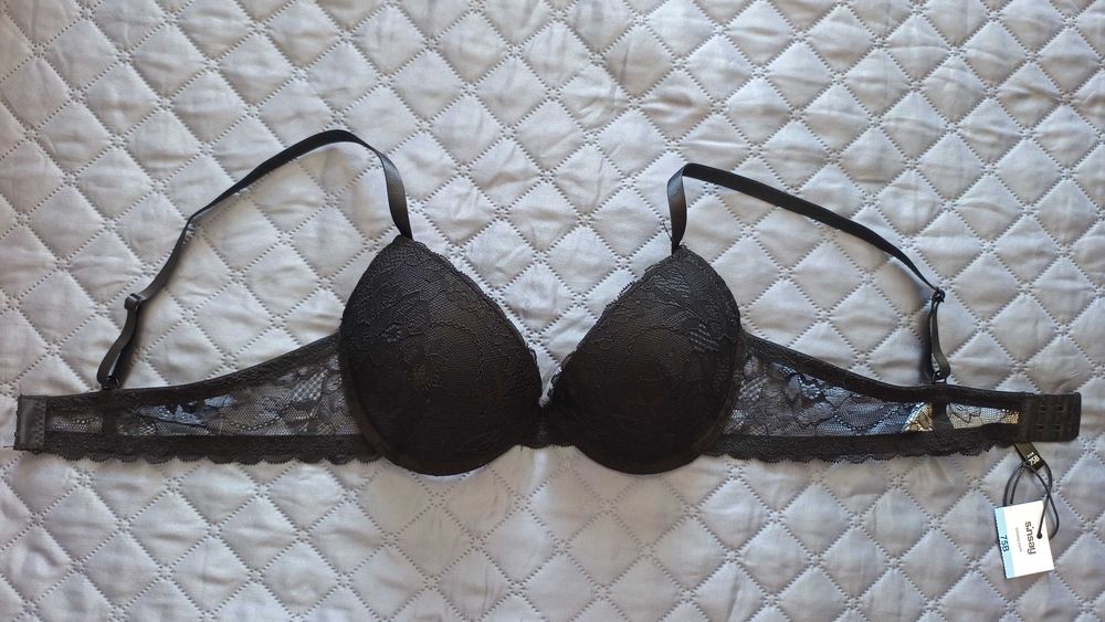 stanik czarny push-up 75B Sinsay
