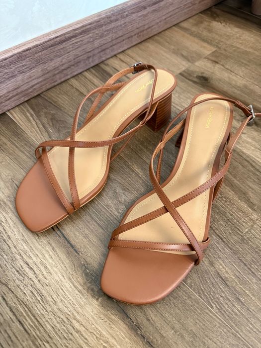 Босоніжки сандалі Other Stories