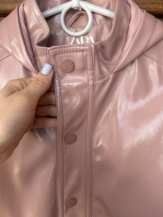 Продаю курточку Zara