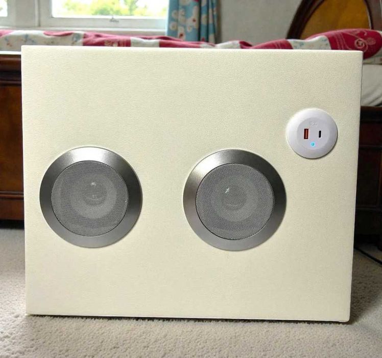 Тумба для спальні з зарядкою Qi Type C RGB підсвіткою та двома ящиками